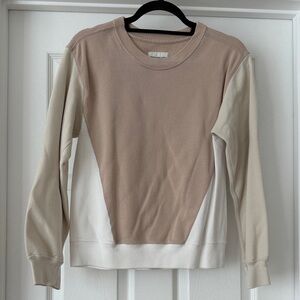 Abercrombie & Fitch Beige and Cream Sweatshirt